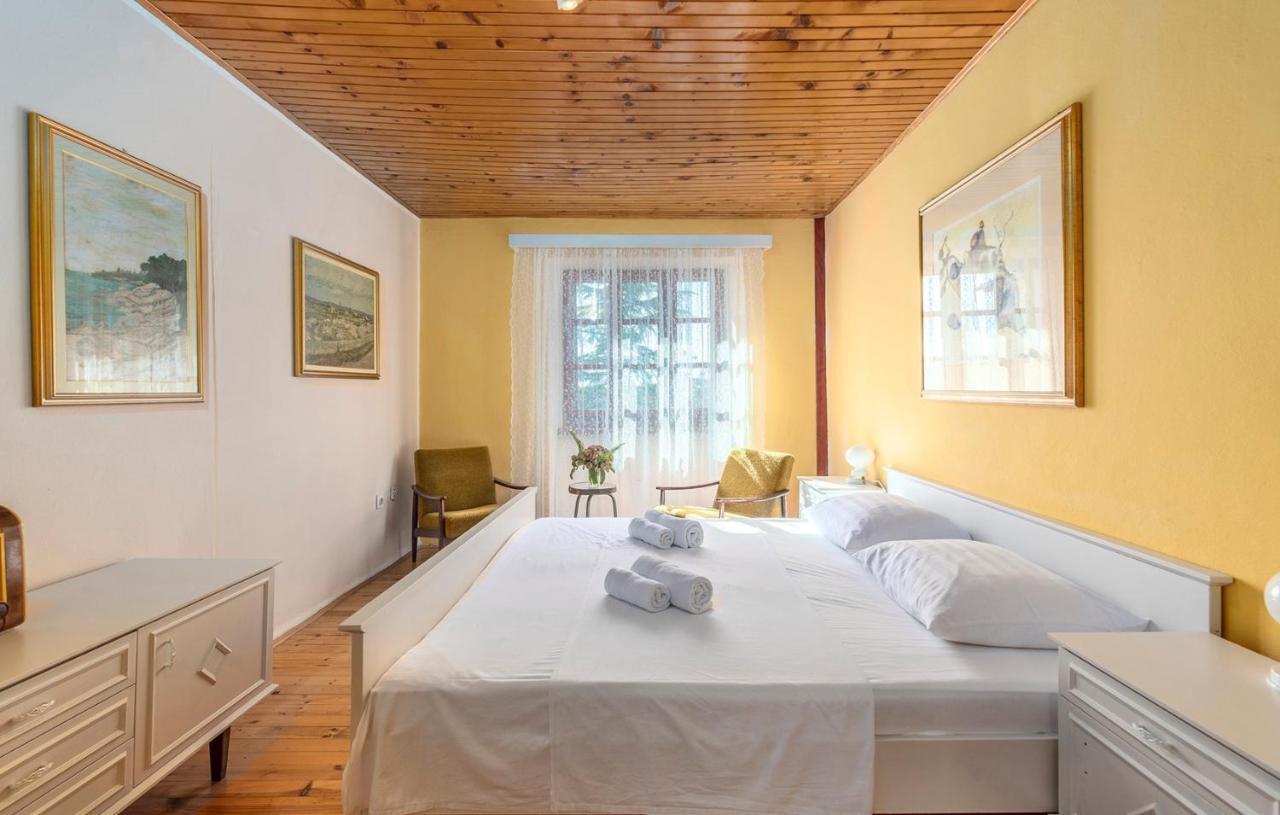 House Peresiji Hotel Room photo