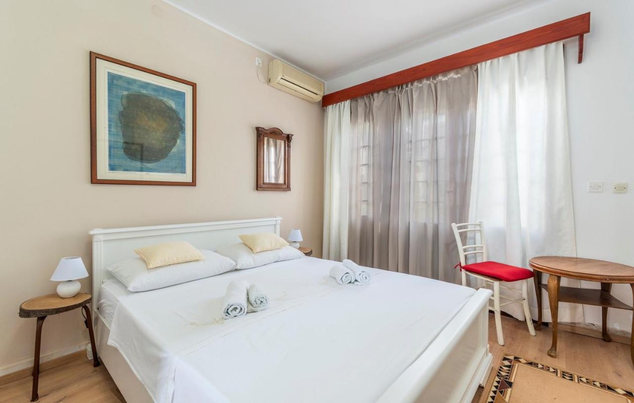 House Peresiji Hotel Room photo